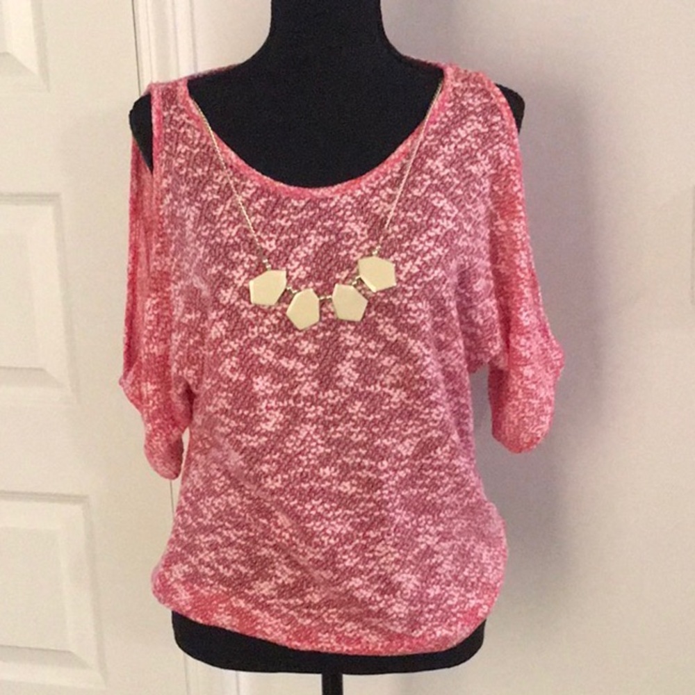 What’s Hot cold shoulder top